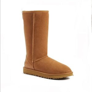 UGG CLASSIC TALL CHESNUT BOOTS SIZE 9